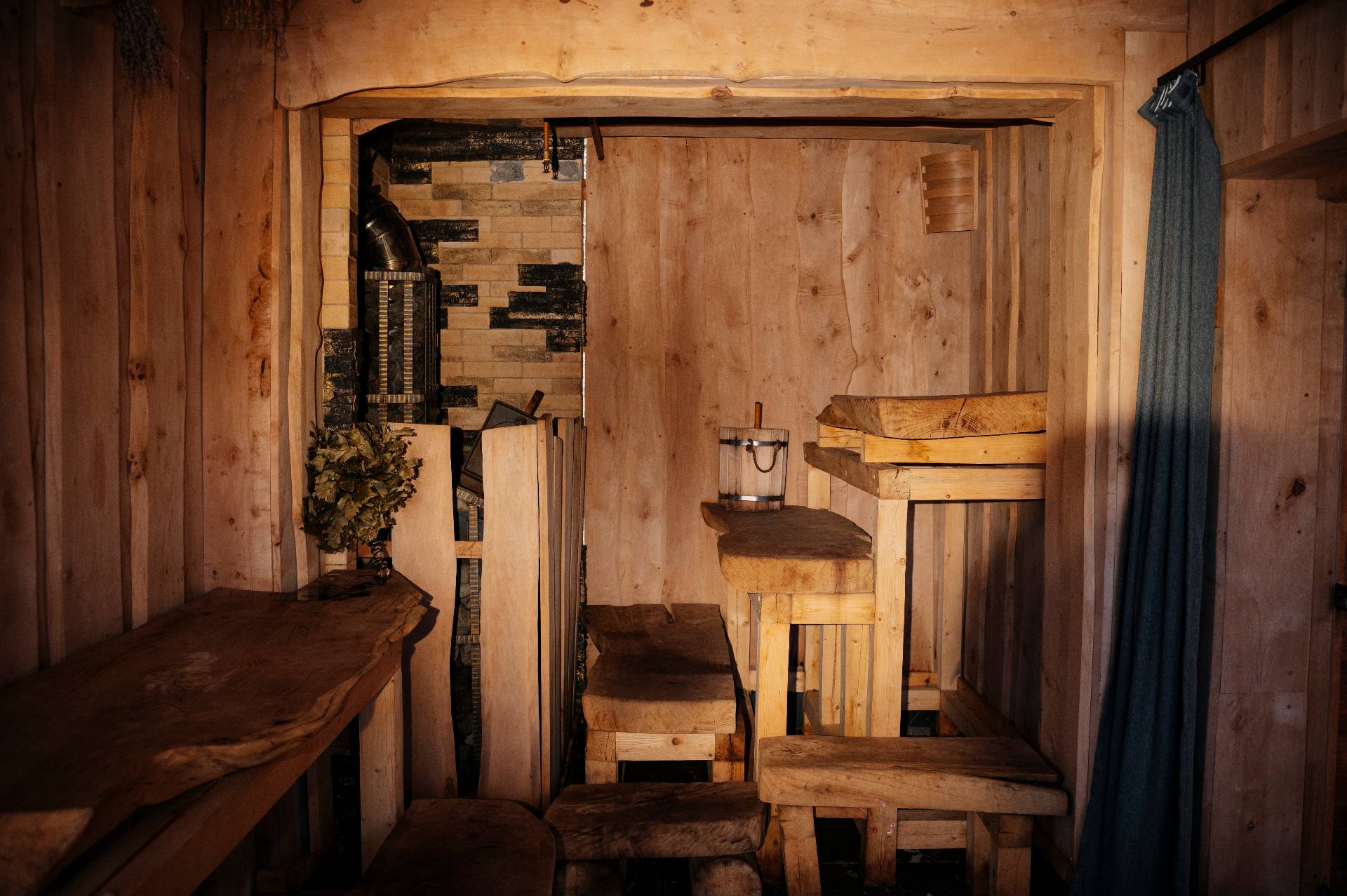 Большой 2-этажный коттедж с баней и купелью